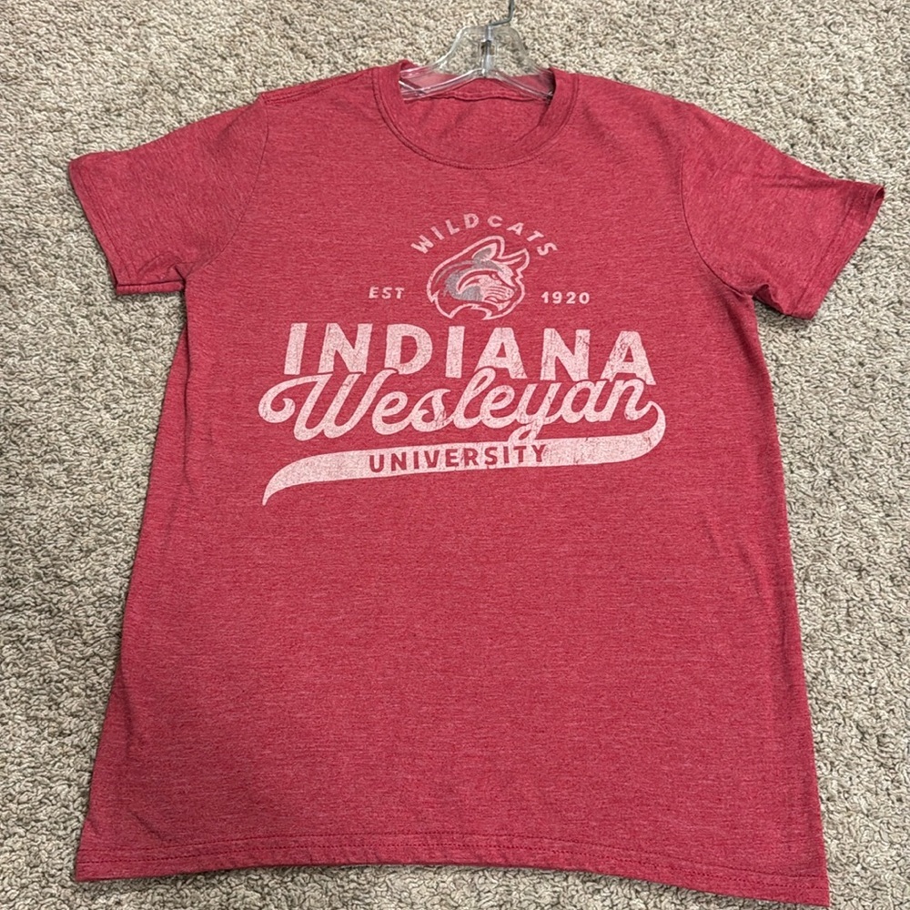 11. Indiana Wesleyan Short Sleeve Tee with Vintage‎ Design (S)